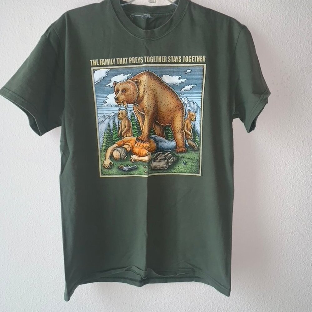 Vintage 2005 Ray Troll The Family That Preys Stays Together Tshirt Size M Bear